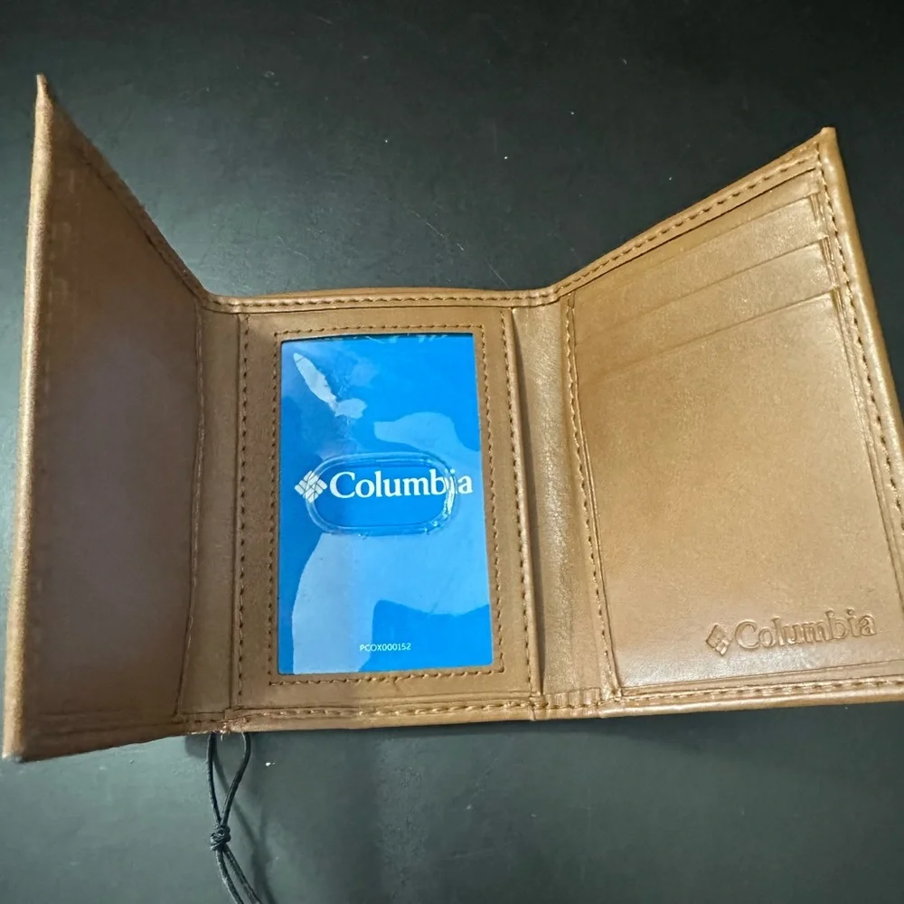 🆕Columbia Trifold Leather Wallet
